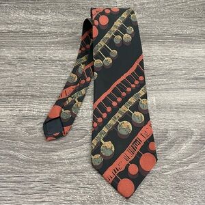 VTG Matsuda Nicole Tokyo Japan 100% Silk Abstract Patterned Tie in Black and Red